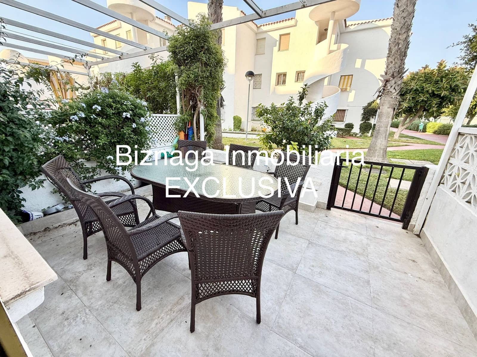 4 bedroom Villa for sale in Torrox-Costa with pool - € 468,000 (Ref: 9472254)