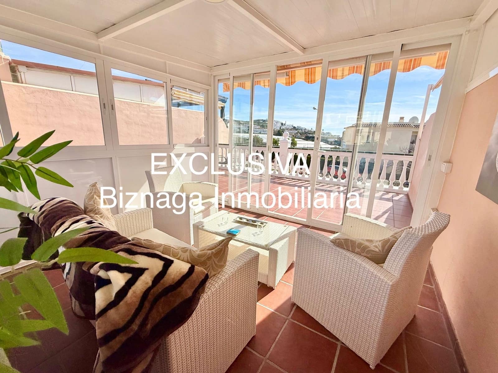 2 bedroom Semi-detached Villa for sale in Torrox-Costa with garage - € 269,900 (Ref: 9619006)