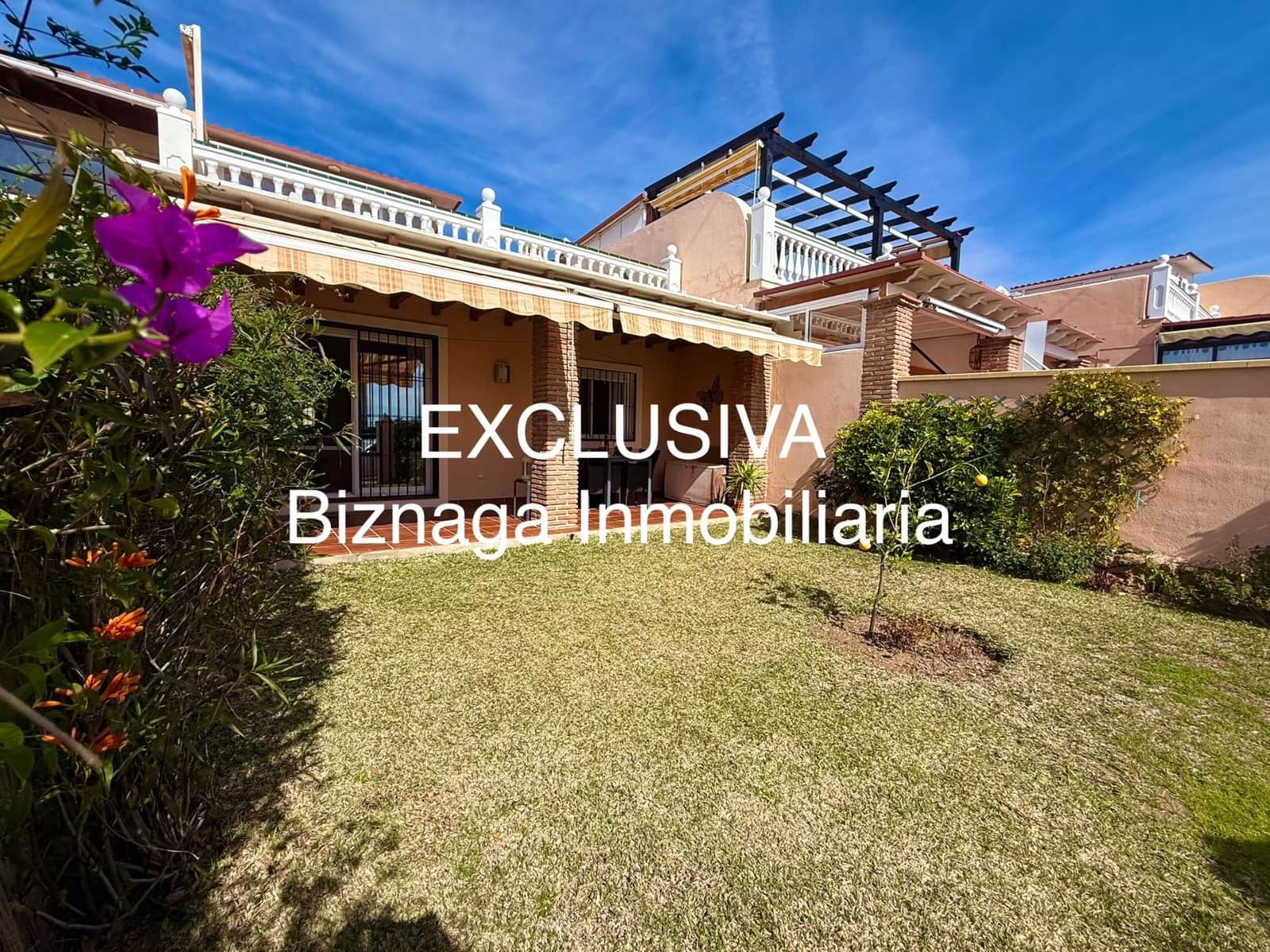 2 bedroom Semi-detached Villa for sale in Torrox-Costa with garage - € 269,900 (Ref: 9619006)