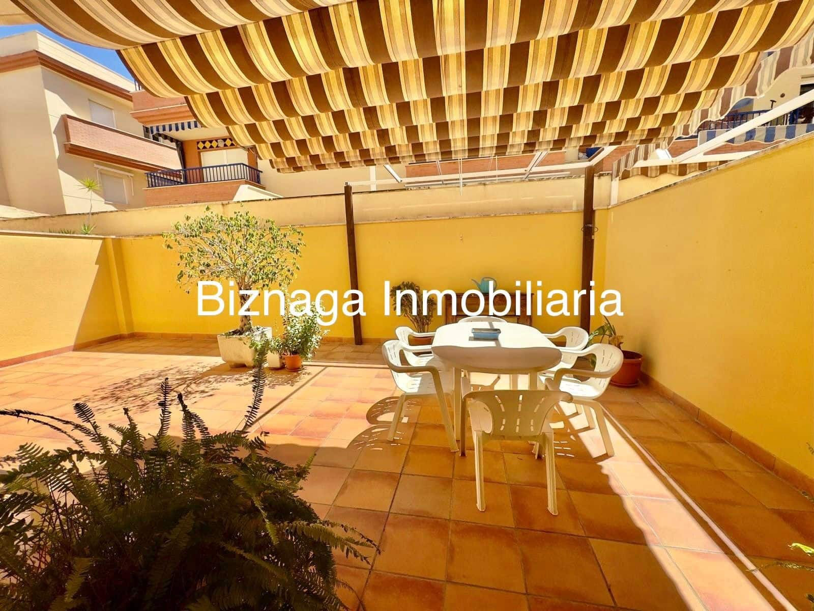 3 makuuhuone Huoneisto myytävänä paikassa Torrox-Costa - 270 000 € (Ref: 9875736)