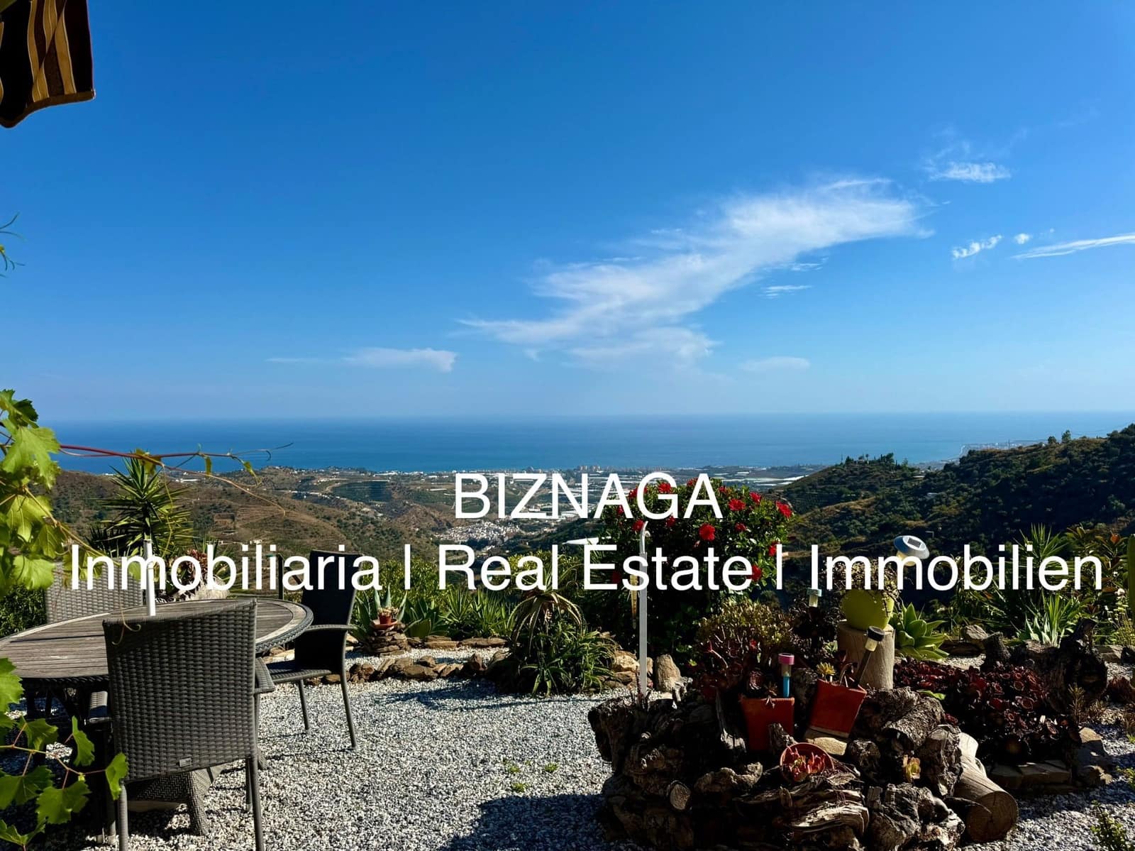 3 slaapkamer Villa te koop in Arenas met zwembad garage - € 535.000 (Ref: 9910074)