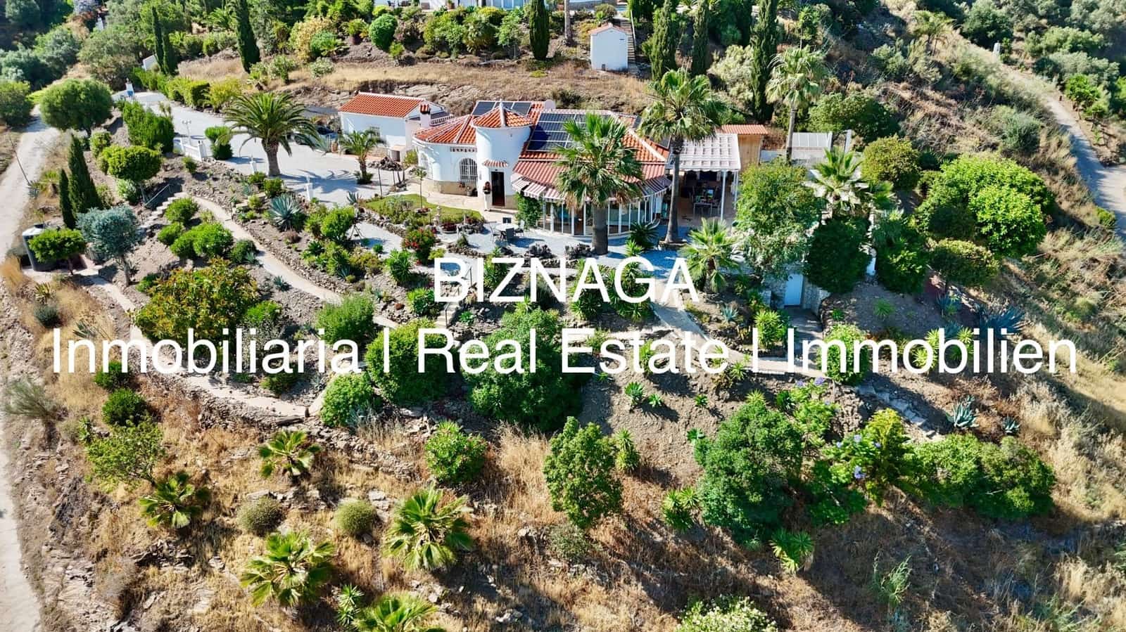 3 slaapkamer Villa te koop in Arenas met zwembad garage - € 535.000 (Ref: 9910074)