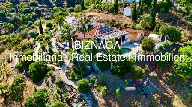 3 slaapkamer Villa te koop in Arenas met zwembad garage - € 535.000 (Ref: 9910074)