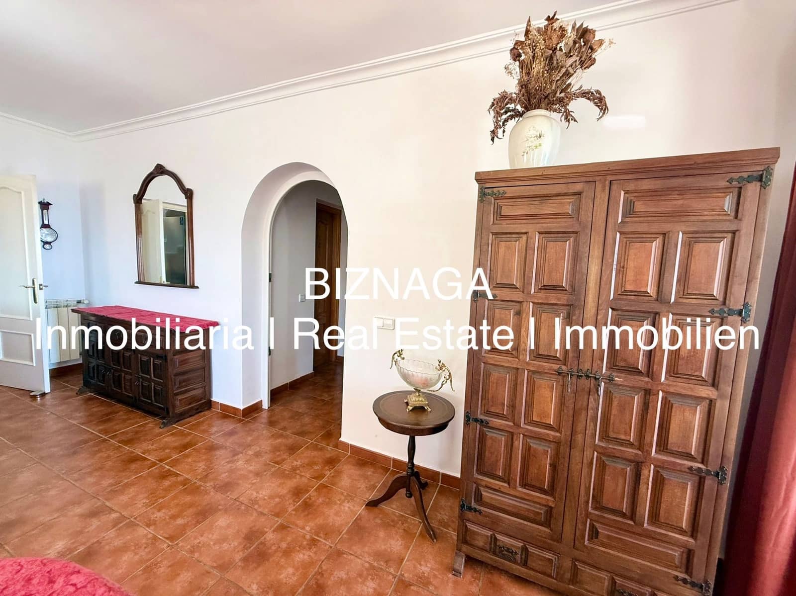 3 slaapkamer Villa te koop in Arenas met zwembad garage - € 535.000 (Ref: 9910074)