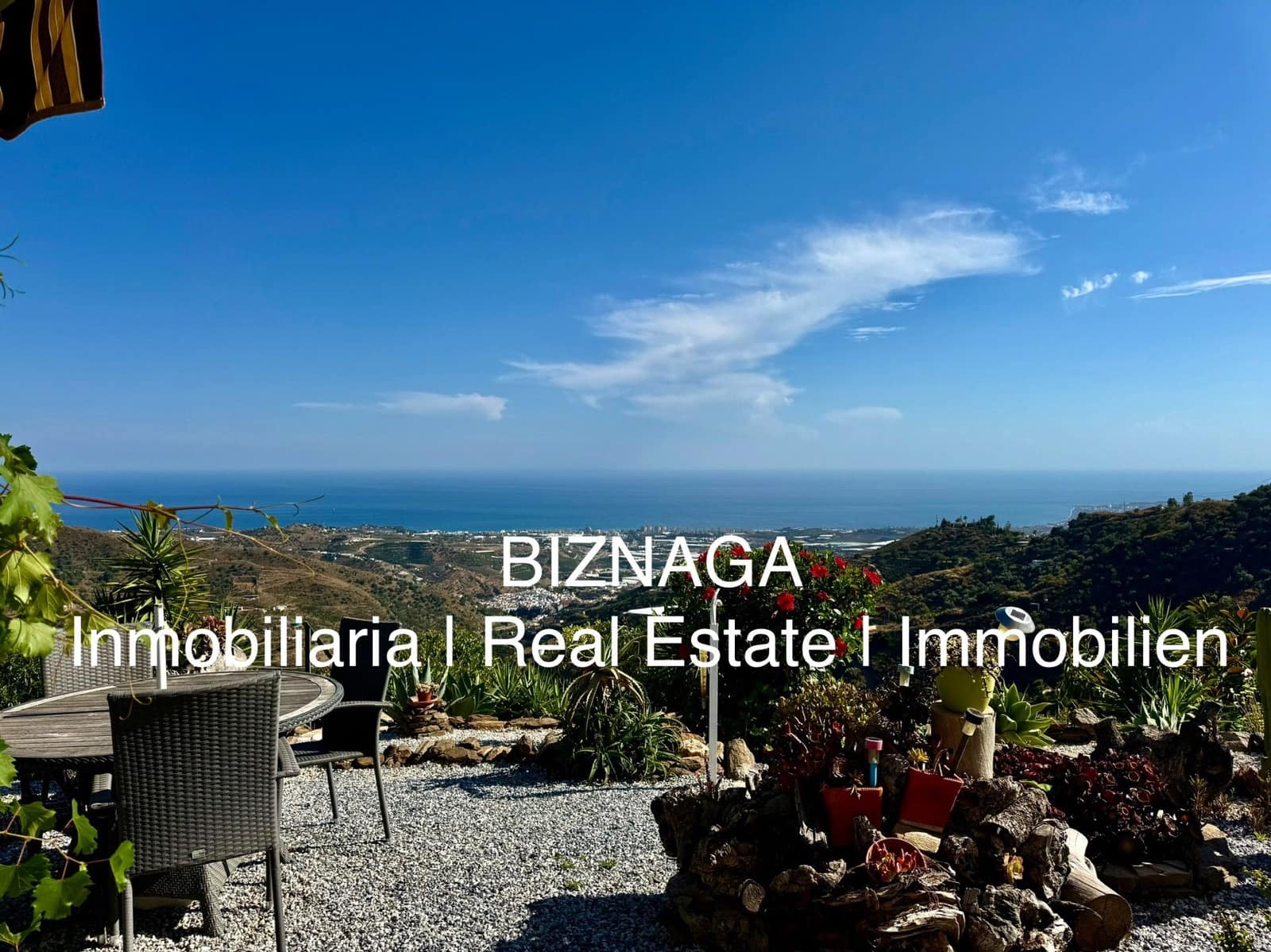 3 slaapkamer Villa te koop in Arenas met zwembad garage - € 535.000 (Ref: 9910074)