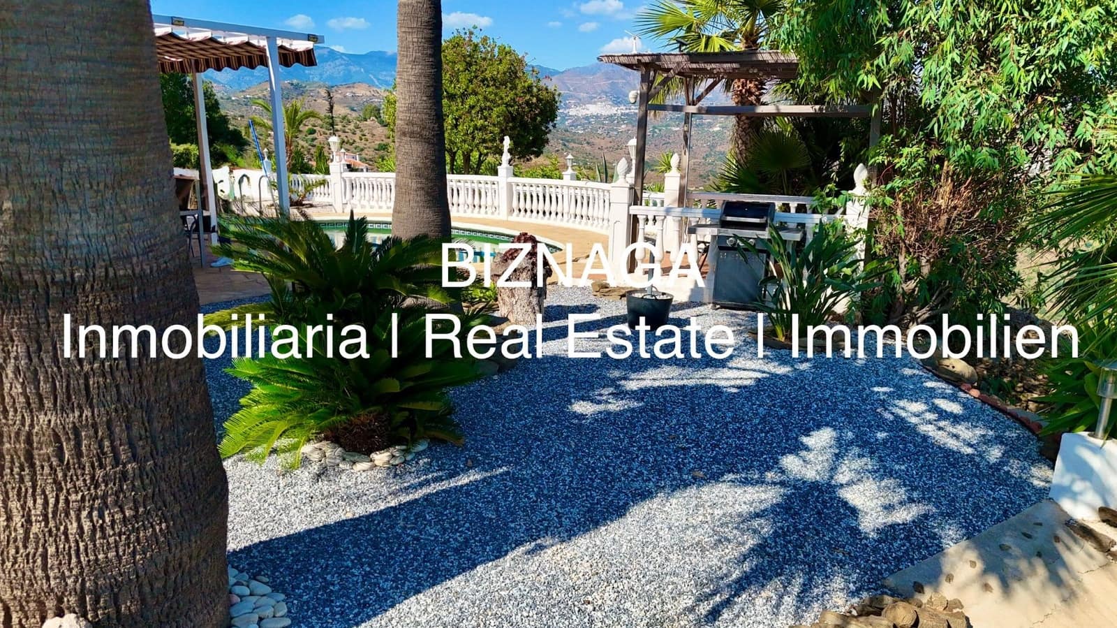 3 slaapkamer Villa te koop in Arenas met zwembad garage - € 535.000 (Ref: 9910074)