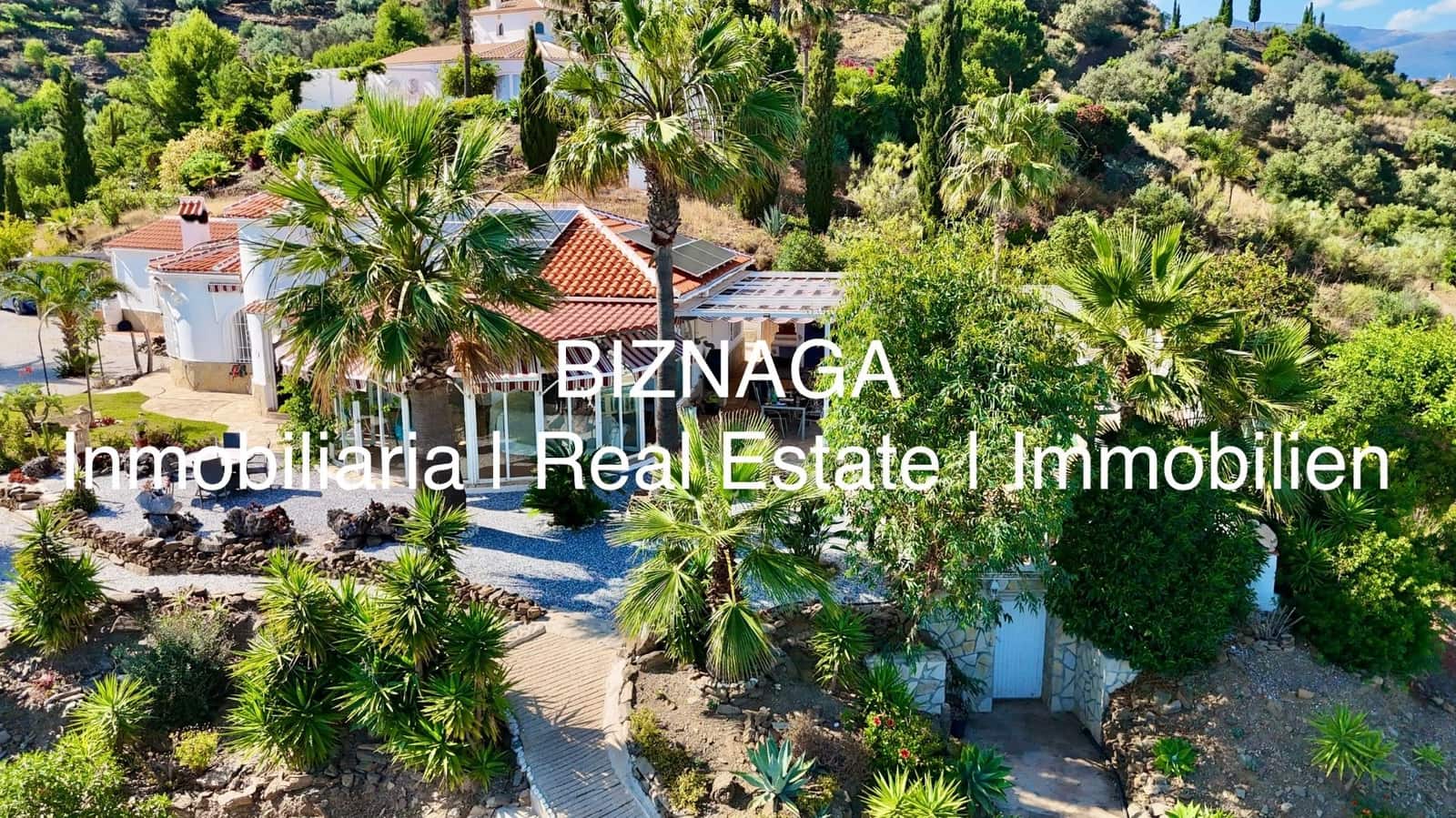 3 slaapkamer Villa te koop in Arenas met zwembad garage - € 535.000 (Ref: 9910074)