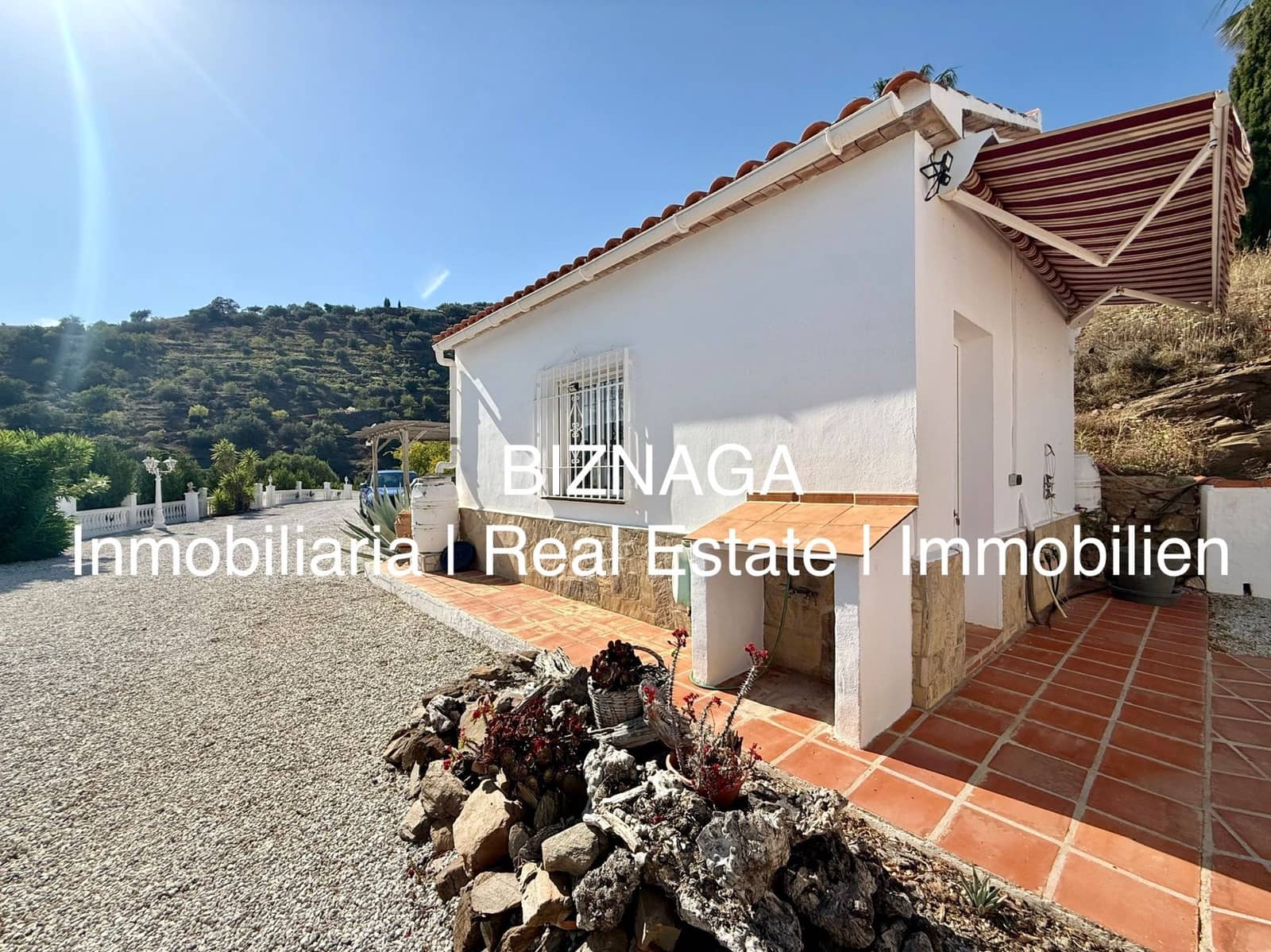 3 slaapkamer Villa te koop in Arenas met zwembad garage - € 535.000 (Ref: 9910074)