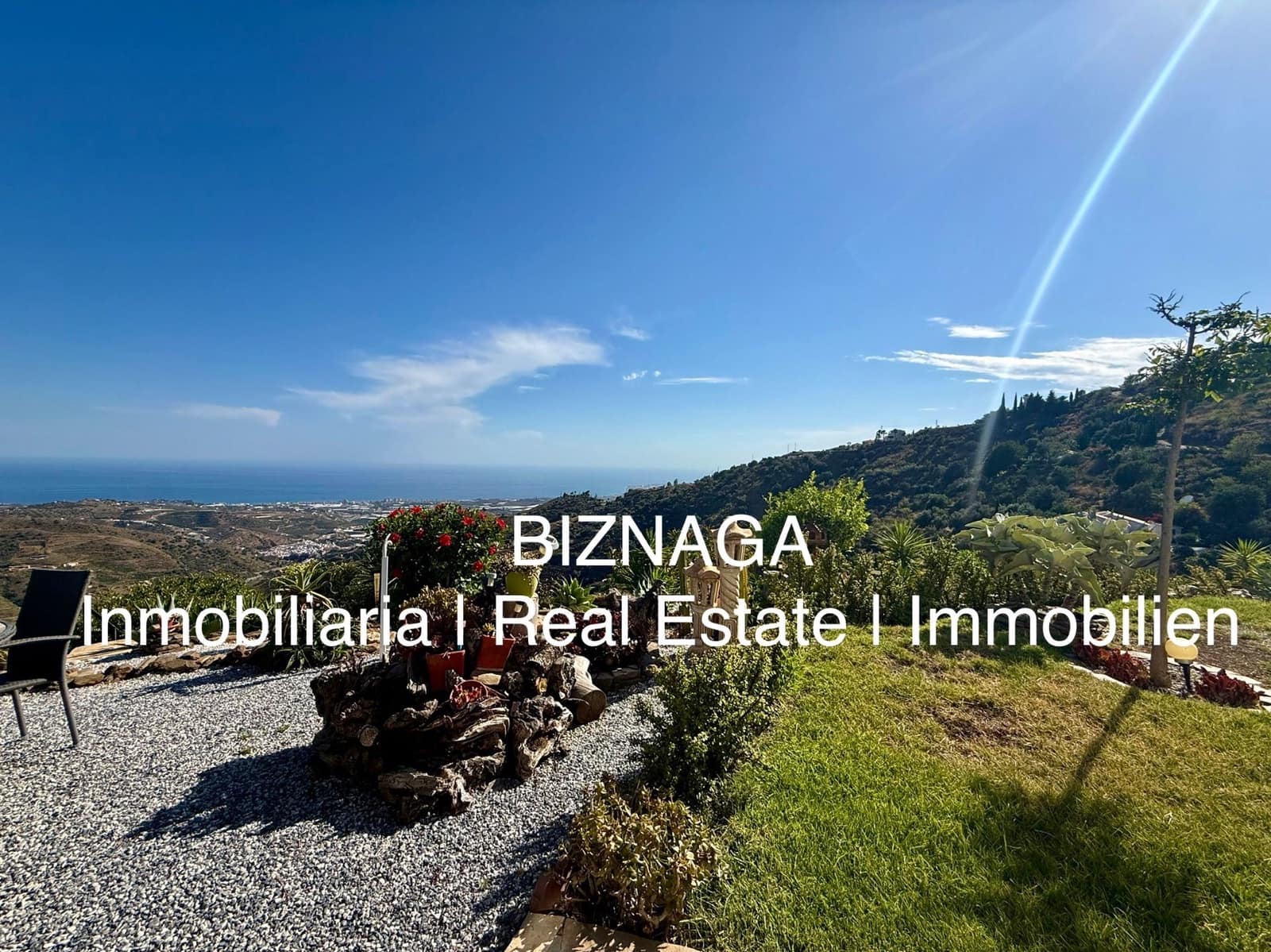 3 slaapkamer Villa te koop in Arenas met zwembad garage - € 535.000 (Ref: 9910074)