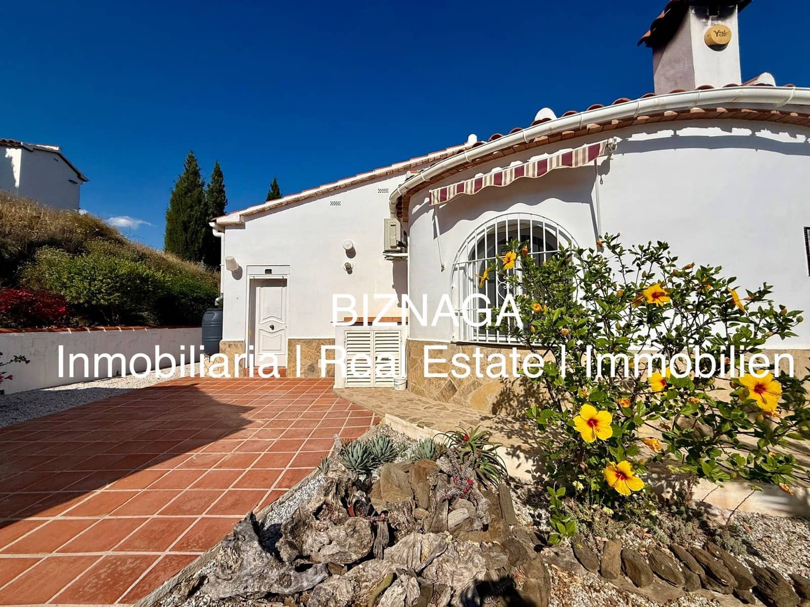 3 slaapkamer Villa te koop in Arenas met zwembad garage - € 535.000 (Ref: 9910074)