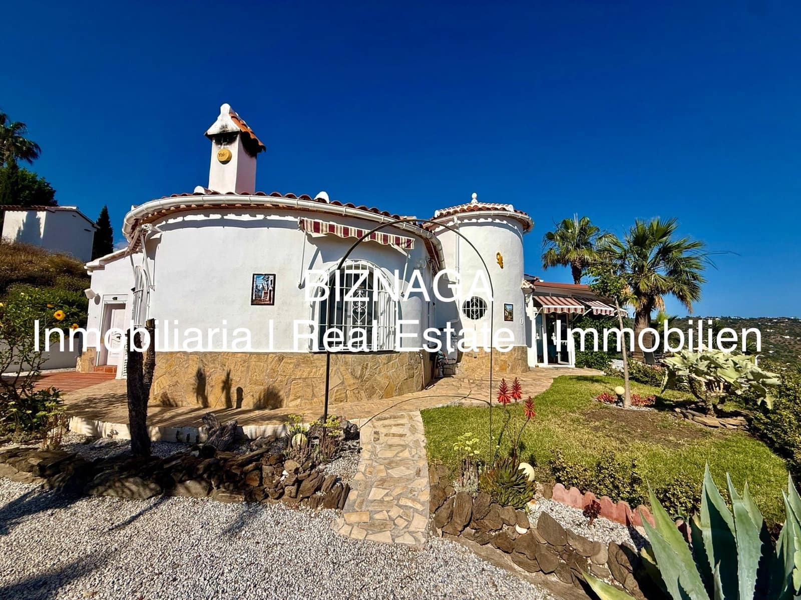 3 slaapkamer Villa te koop in Arenas met zwembad garage - € 535.000 (Ref: 9910074)