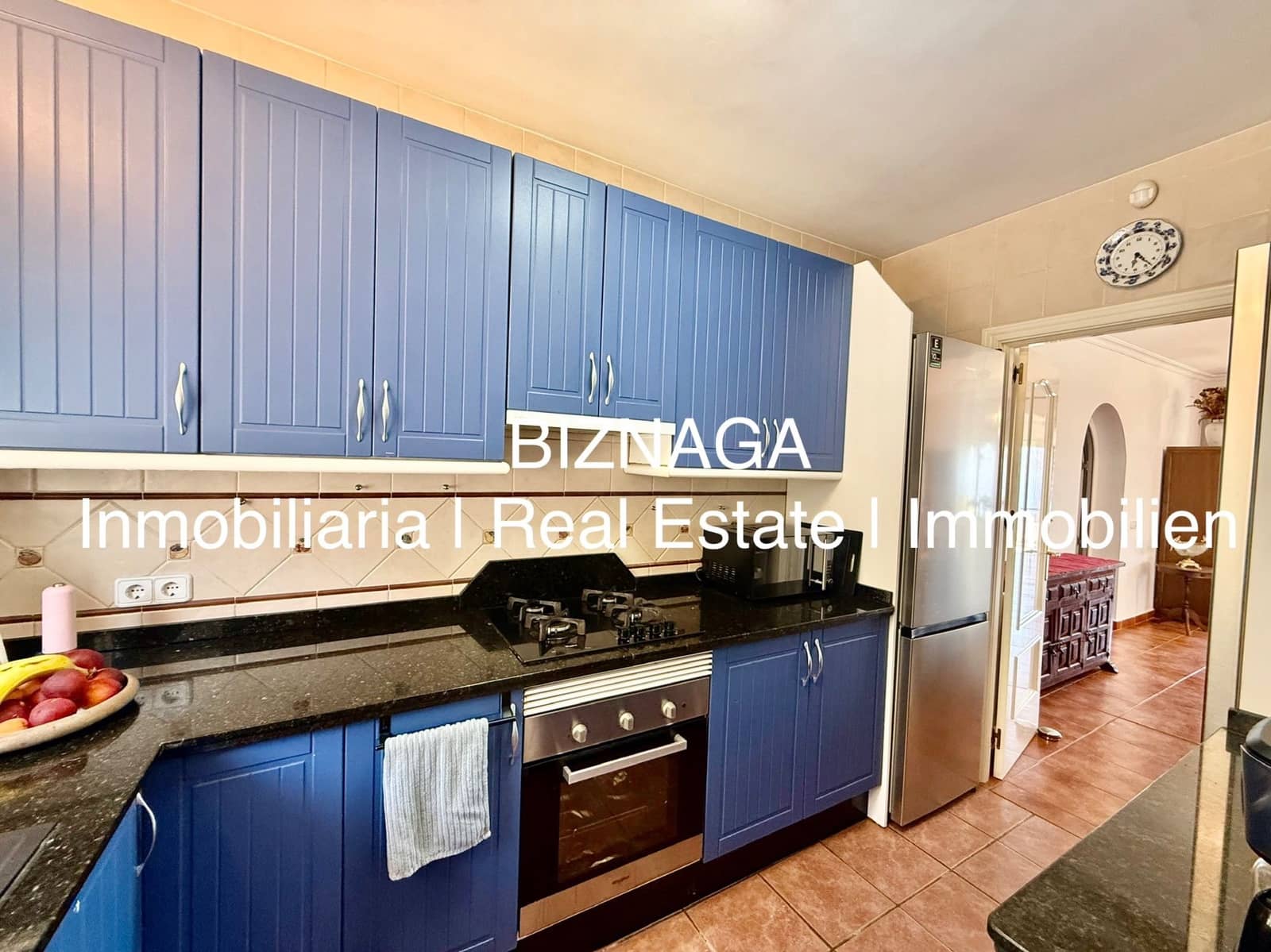 3 slaapkamer Villa te koop in Arenas met zwembad garage - € 535.000 (Ref: 9910074)