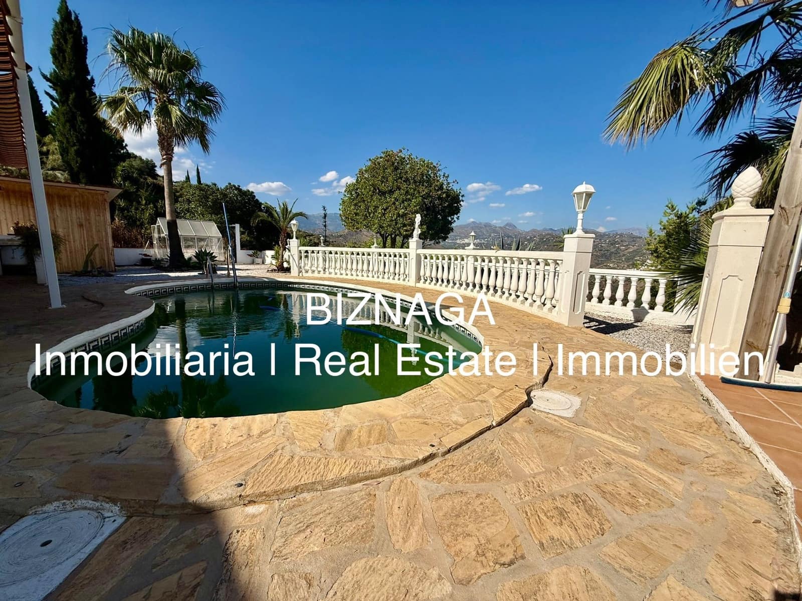 3 slaapkamer Villa te koop in Arenas met zwembad garage - € 535.000 (Ref: 9910074)