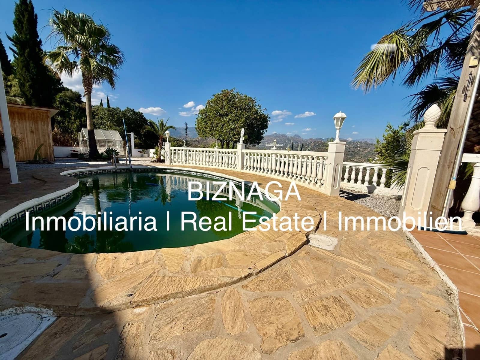 3 slaapkamer Villa te koop in Arenas met zwembad garage - € 535.000 (Ref: 9910074)