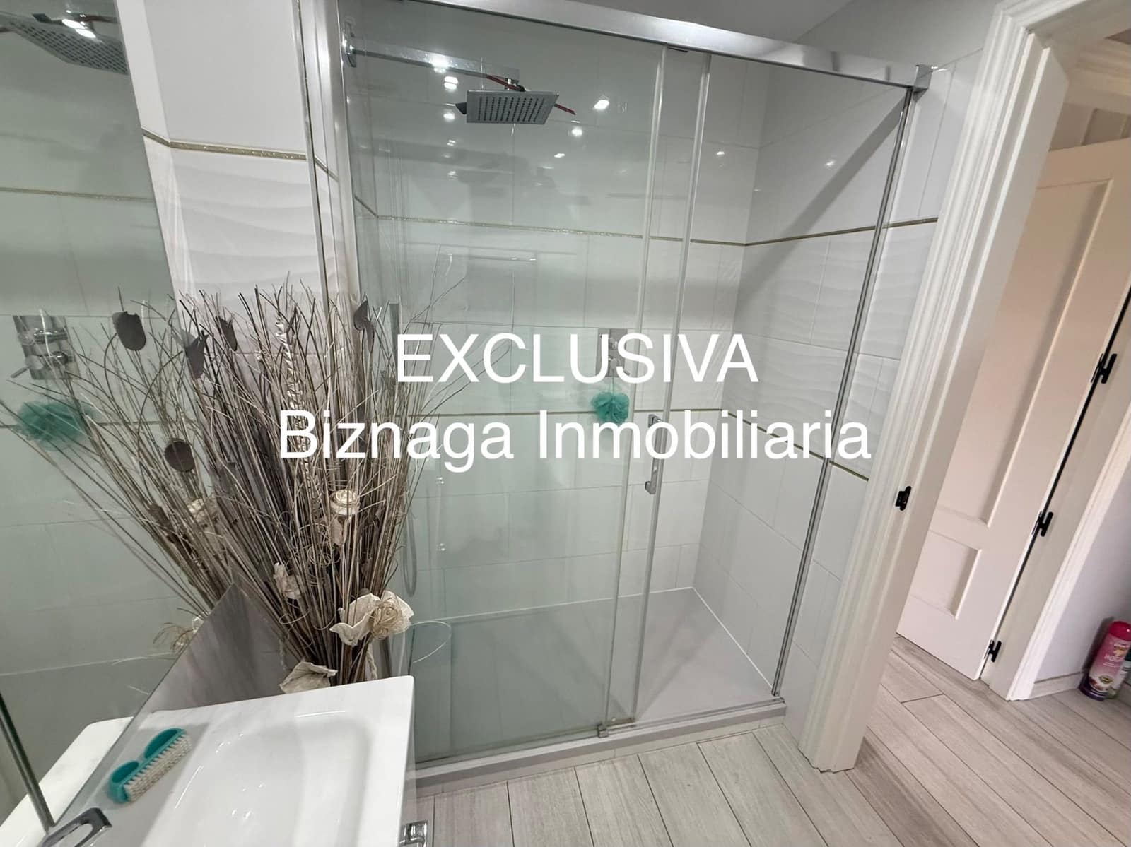 2 makuuhuone Paritalo myytävänä paikassa Torrox-Costa mukana uima-altaan 
autotalli - 275 000 € (Ref: 9986445)