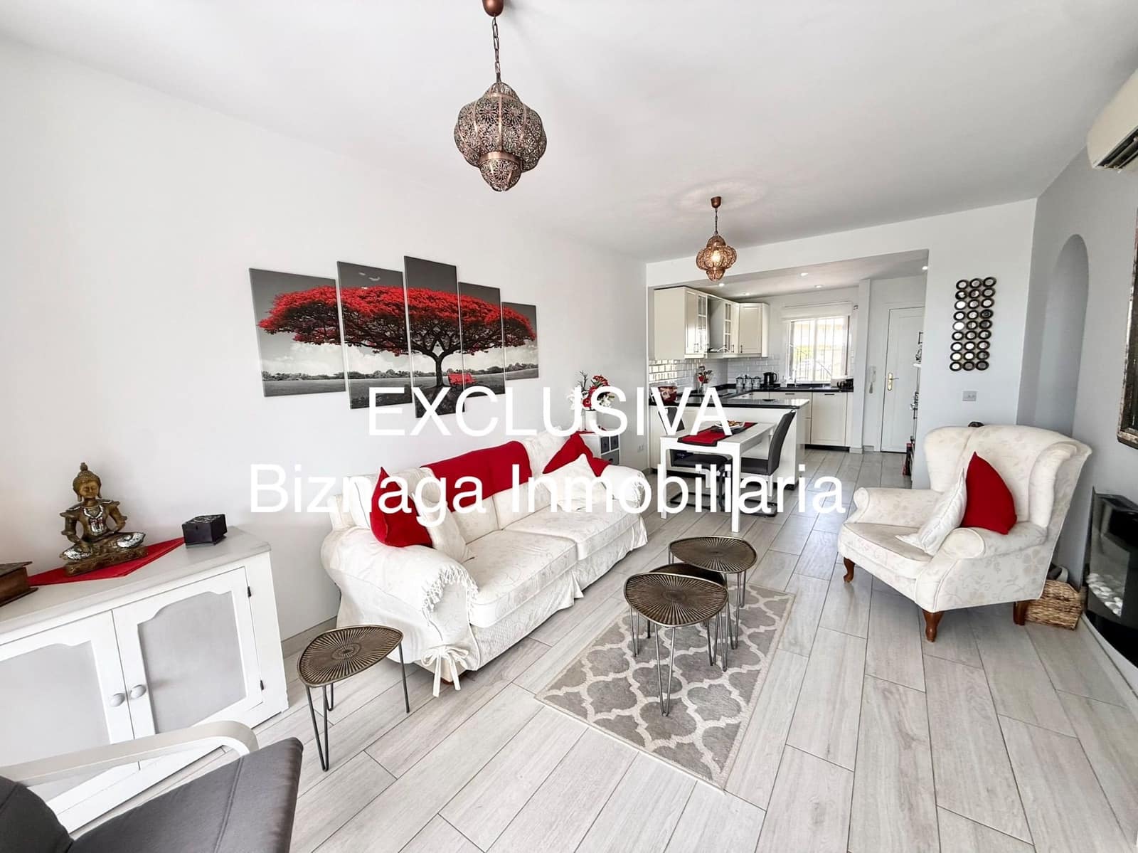 2 makuuhuone Paritalo myytävänä paikassa Torrox-Costa mukana uima-altaan 
autotalli - 275 000 € (Ref: 9986445)
