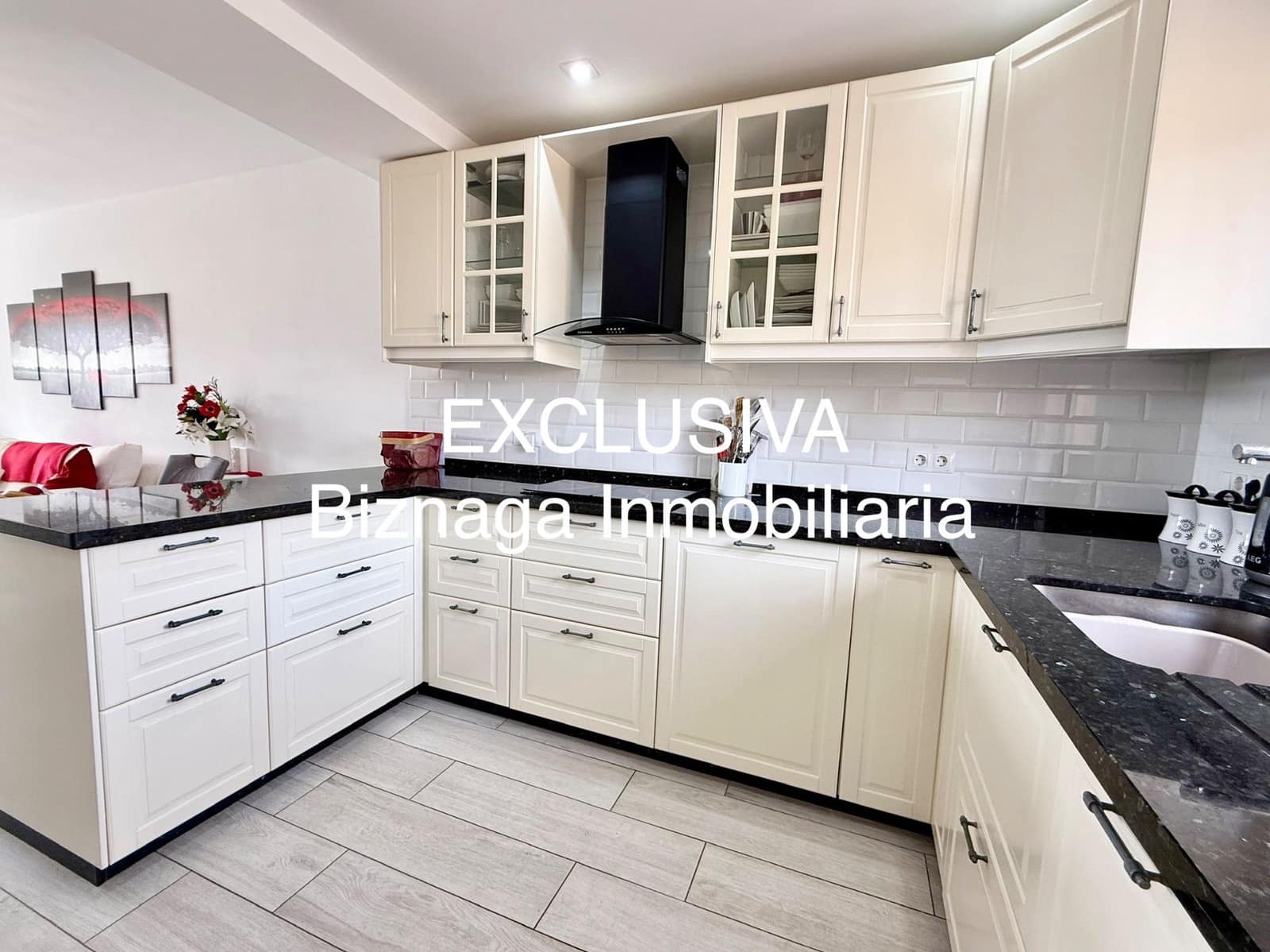 2 makuuhuone Paritalo myytävänä paikassa Torrox-Costa mukana uima-altaan 
autotalli - 275 000 € (Ref: 9986445)