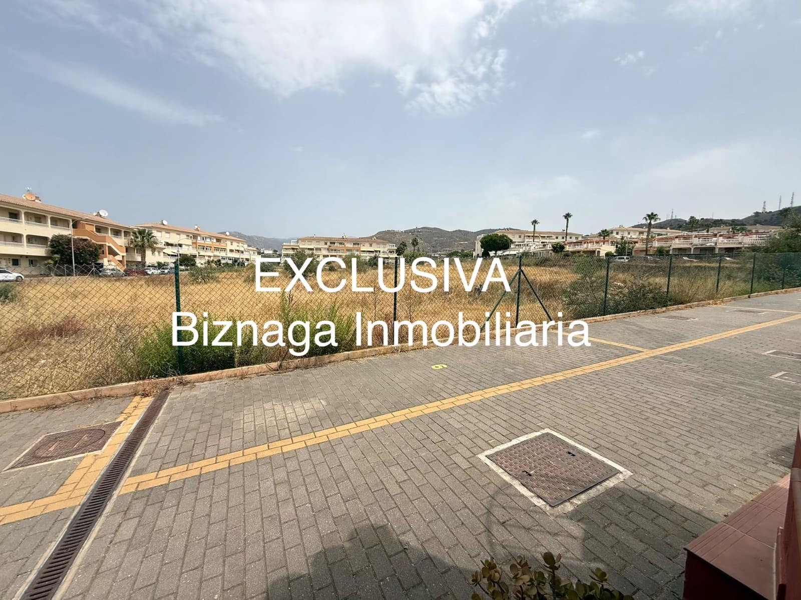 2 makuuhuone Paritalo myytävänä paikassa Torrox-Costa mukana uima-altaan 
autotalli - 275 000 € (Ref: 9986445)