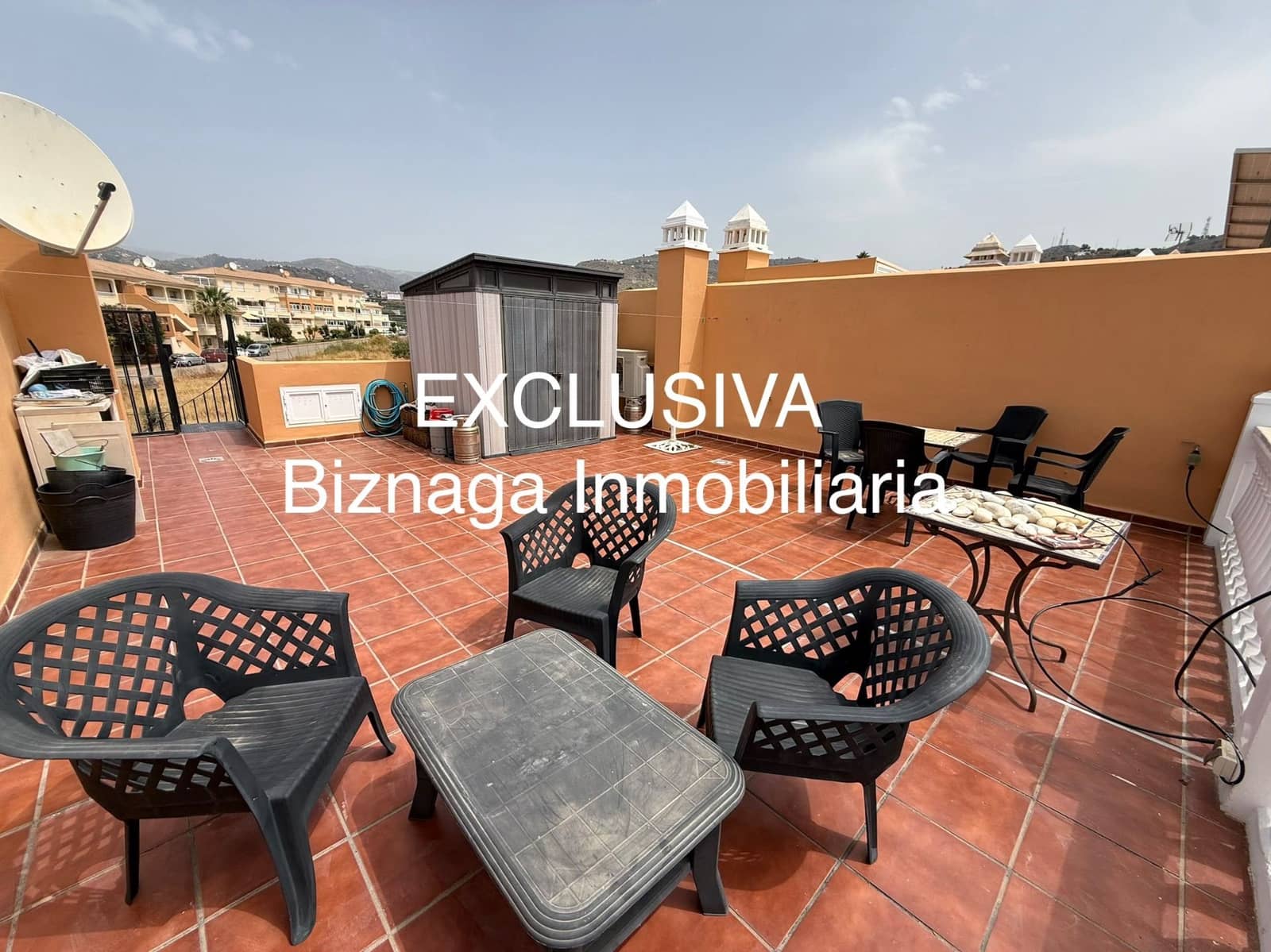 2 makuuhuone Paritalo myytävänä paikassa Torrox-Costa mukana uima-altaan 
autotalli - 275 000 € (Ref: 9986445)