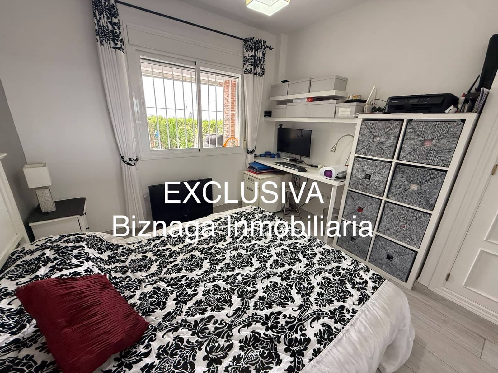 2 makuuhuone Paritalo myytävänä paikassa Torrox-Costa mukana uima-altaan 
autotalli - 275 000 € (Ref: 9986445)