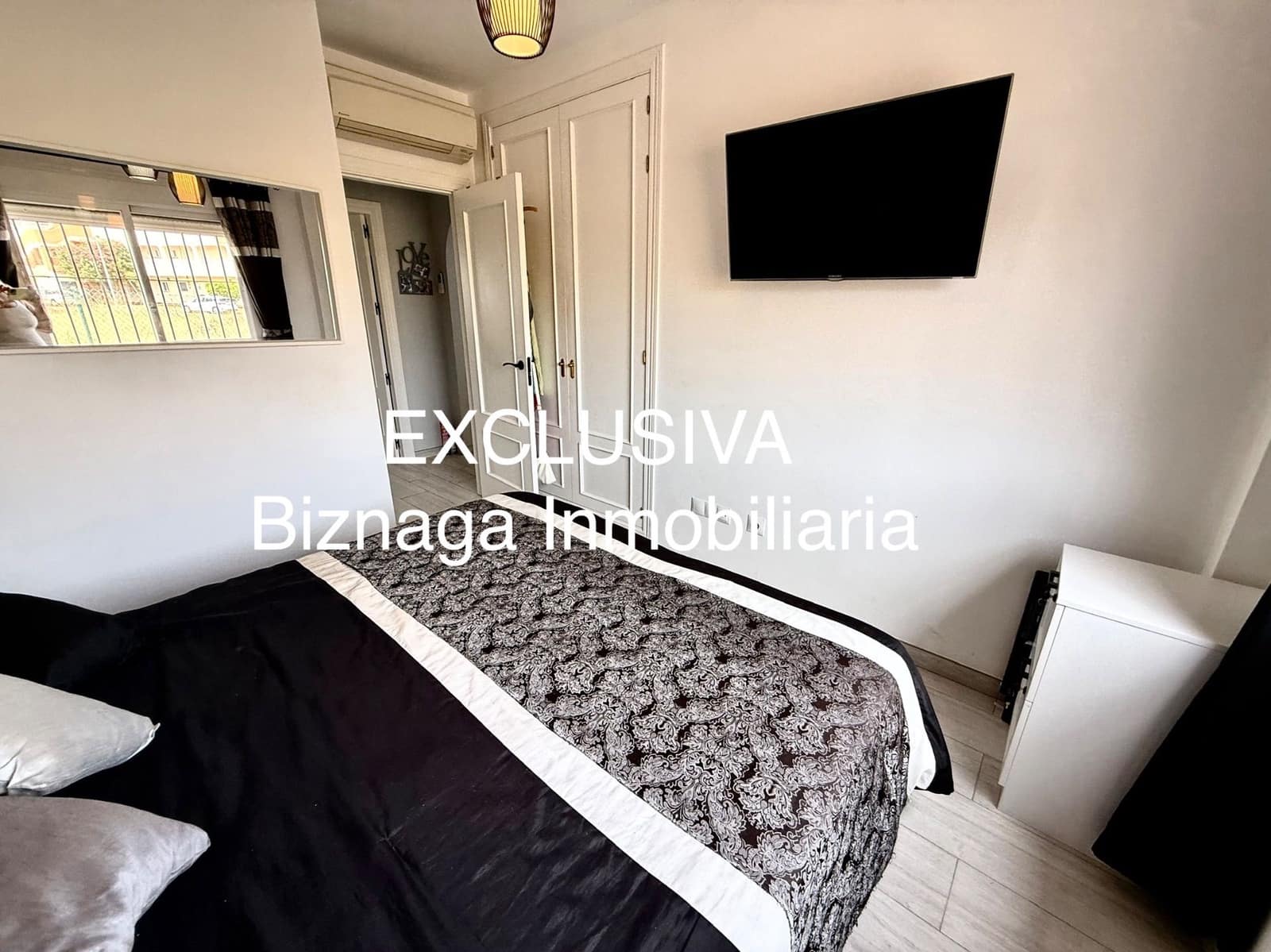 2 makuuhuone Paritalo myytävänä paikassa Torrox-Costa mukana uima-altaan 
autotalli - 275 000 € (Ref: 9986445)