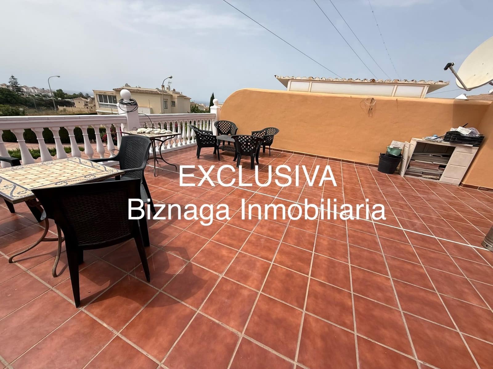 2 makuuhuone Paritalo myytävänä paikassa Torrox-Costa mukana uima-altaan 
autotalli - 275 000 € (Ref: 9986445)