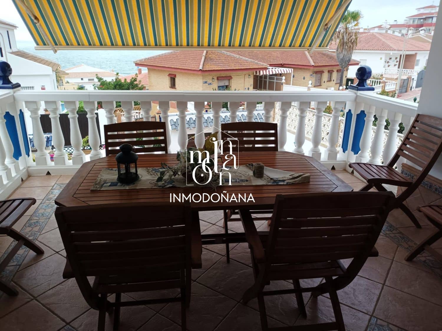 Chalet de 6 habitaciones en Matalascañas en venta - 396.000 € (Ref: 7931670)