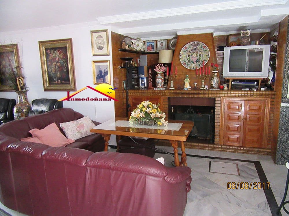 5 soveværelse Rækkehus til salg i Matalascanas med garage - € 299.000 (Ref: 7931671)