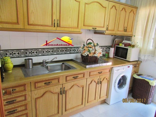 5 soveværelse Rækkehus til salg i Matalascañas, Almonte med garage - € 299.000 (Ref: 7931671)