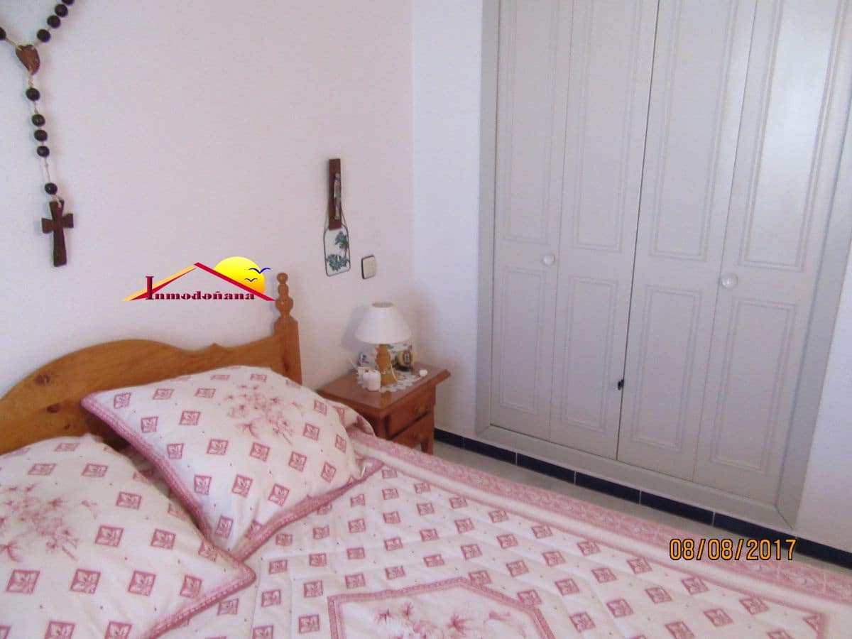 5 soveværelse Rækkehus til salg i Matalascanas med garage - € 299.000 (Ref: 7931671)