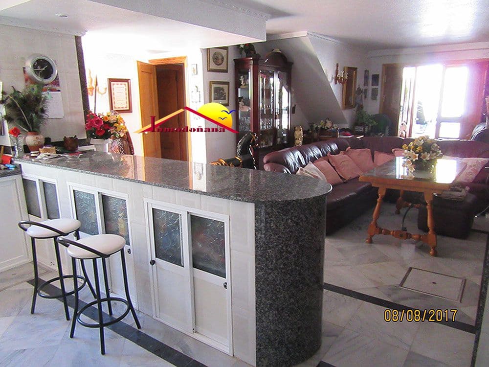 5 soveværelse Rækkehus til salg i Matalascanas med garage - € 299.000 (Ref: 7931671)