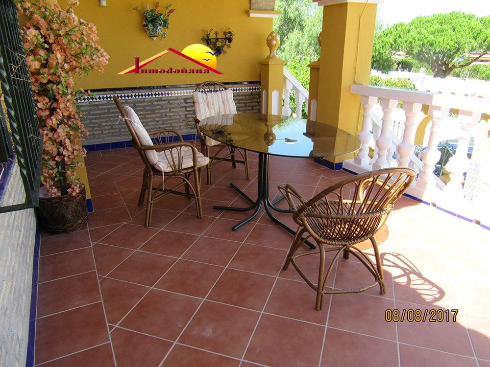 5 soveværelse Rækkehus til salg i Matalascanas med garage - € 299.000 (Ref: 7931671)