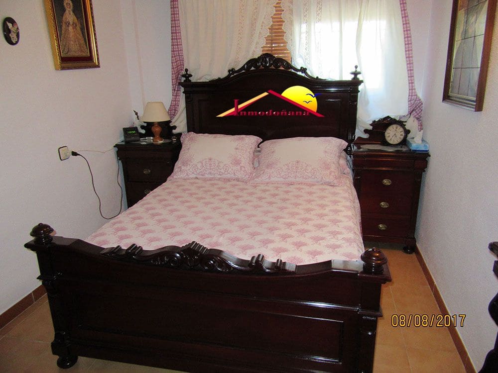 5 soveværelse Rækkehus til salg i Matalascanas med garage - € 299.000 (Ref: 7931671)