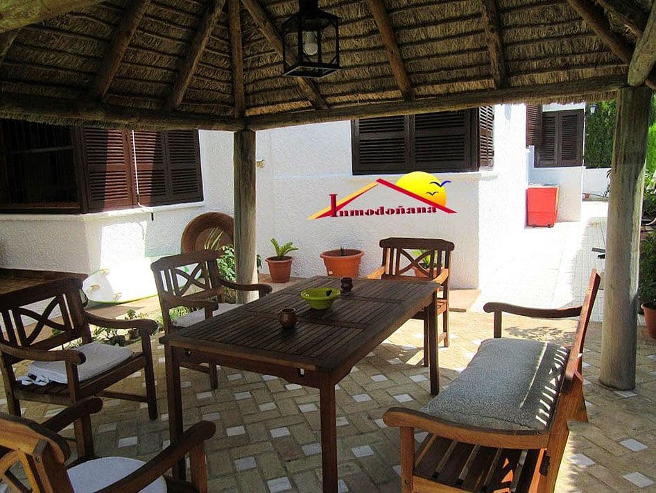 4 sovrum Villa till salu i Matalascanas - 570 000 € (Ref: 7931679)