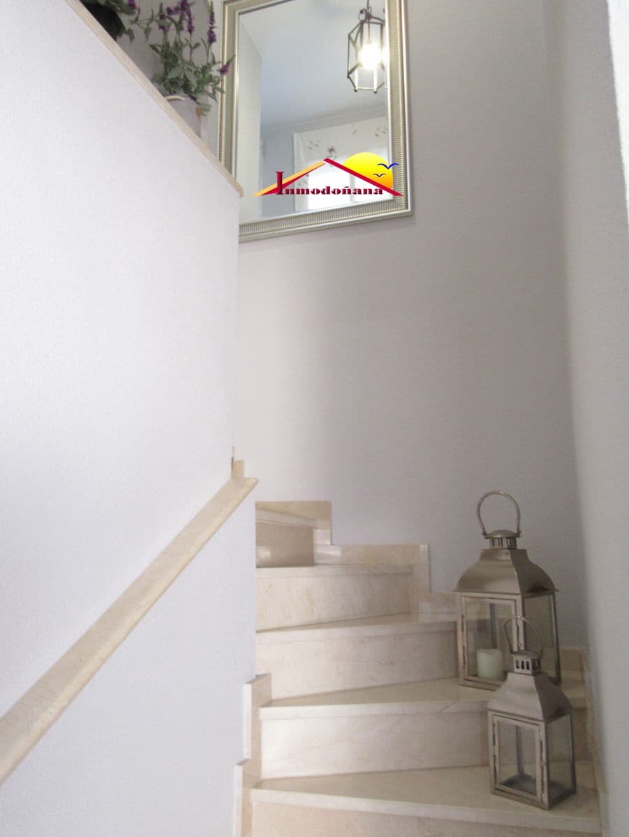 4 sovrum Semi-fristående Villa till salu i Matalascanas med garage - 320 000 € (Ref: 7931690)