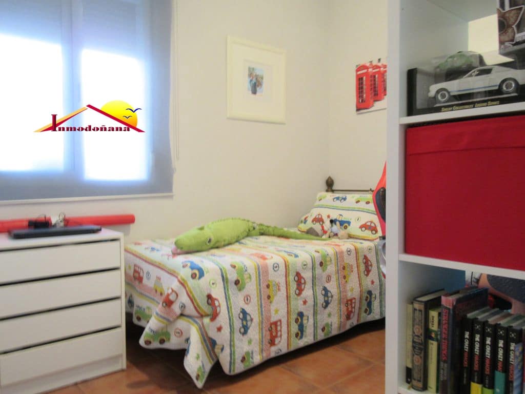 4 sovrum Semi-fristående Villa till salu i Matalascanas med garage - 320 000 € (Ref: 7931690)