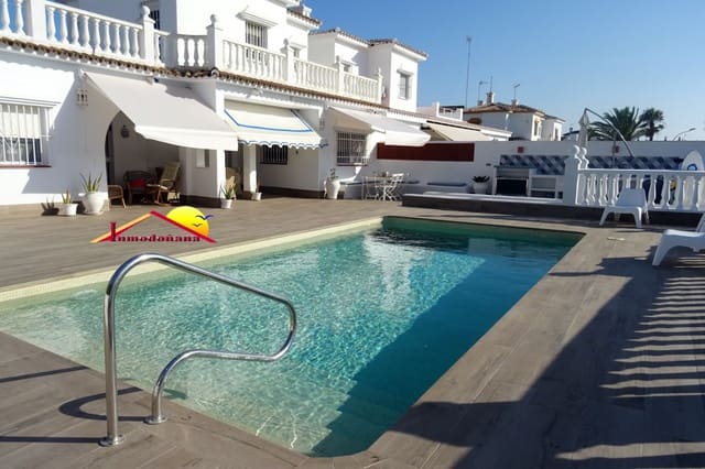 4 soveværelse Semi-Rækkehus til salg i Matalascañas, Almonte - € 450.000 (Ref: 7931719)