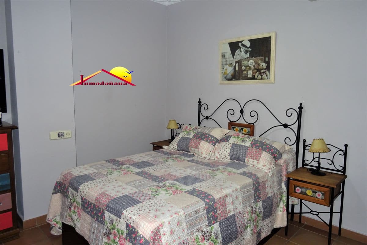 Casa de 4 habitaciones en Almonte en venta - 190.000 € (Ref: 7931743)