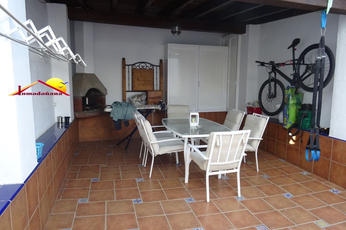 Casa de 4 habitaciones en Almonte en venta - 190.000 € (Ref: 7931743)