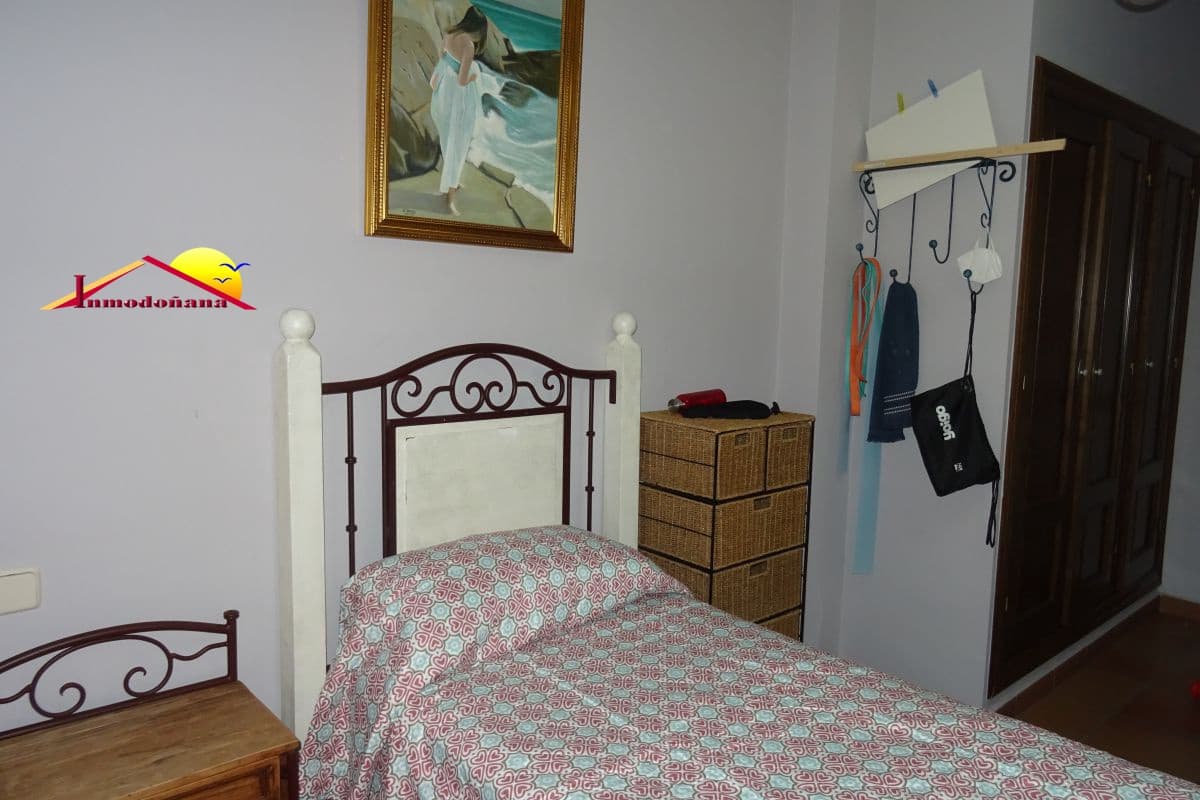 Casa de 4 habitaciones en Almonte en venta - 190.000 € (Ref: 7931743)