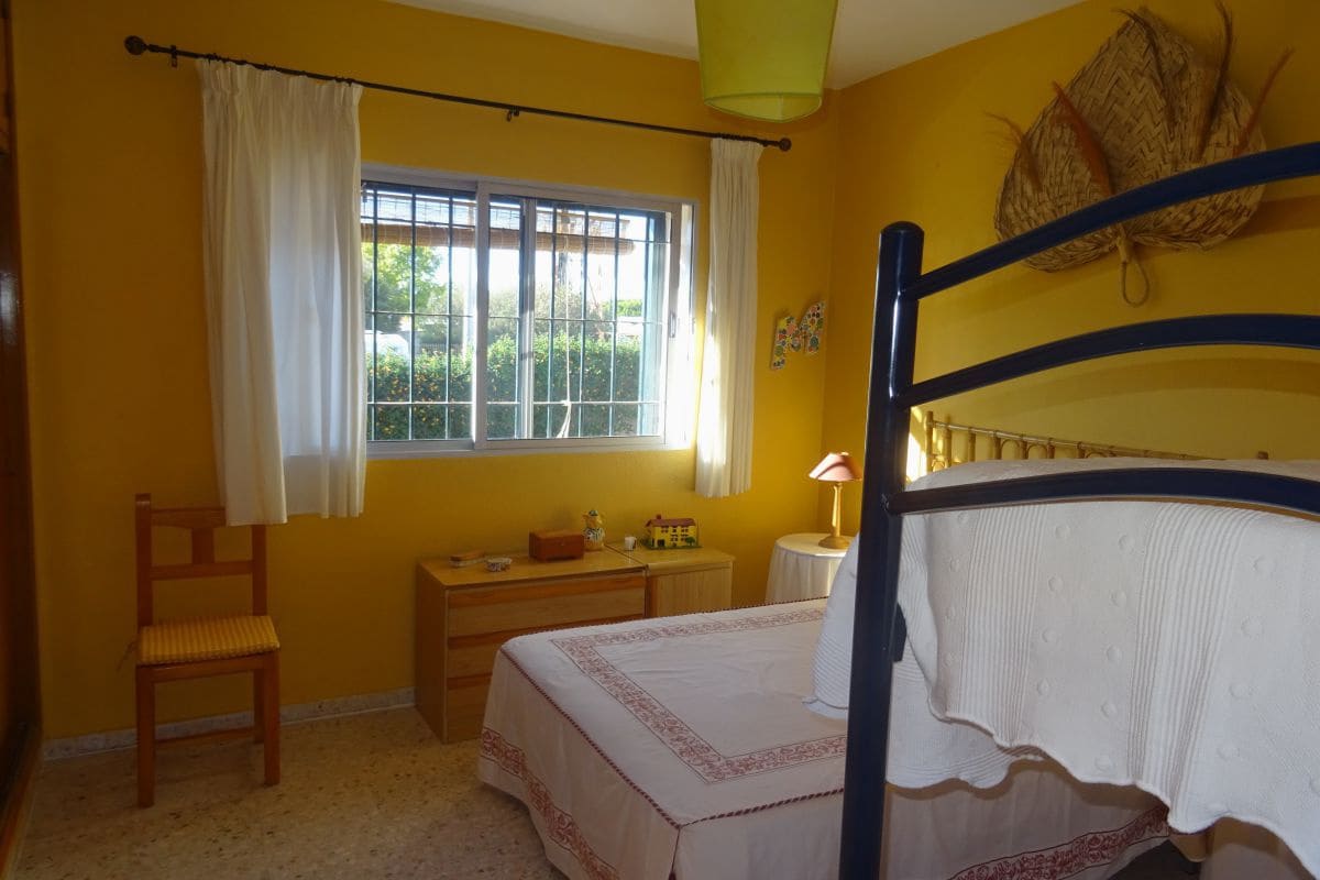 5 soverom Villa til salgs i Matalascanas med garasje - € 420 000 (Ref: 7931761)