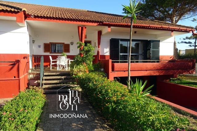 5 slaapkamer Villa te koop in Matalascañas, Almonte met garage - € 420.000 (Ref: 7931761)