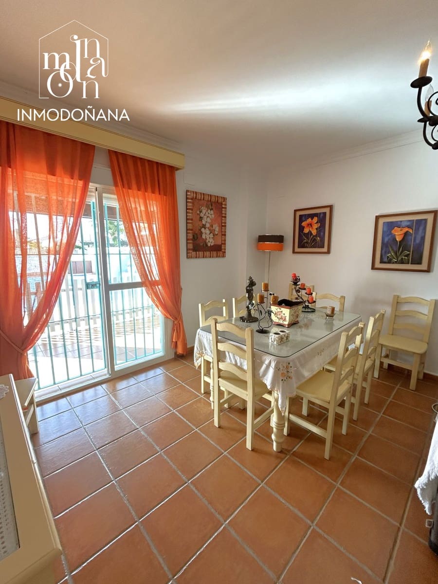 4 soveværelse Villa til salg i Matalascanas - € 350.000 (Ref: 7931780)