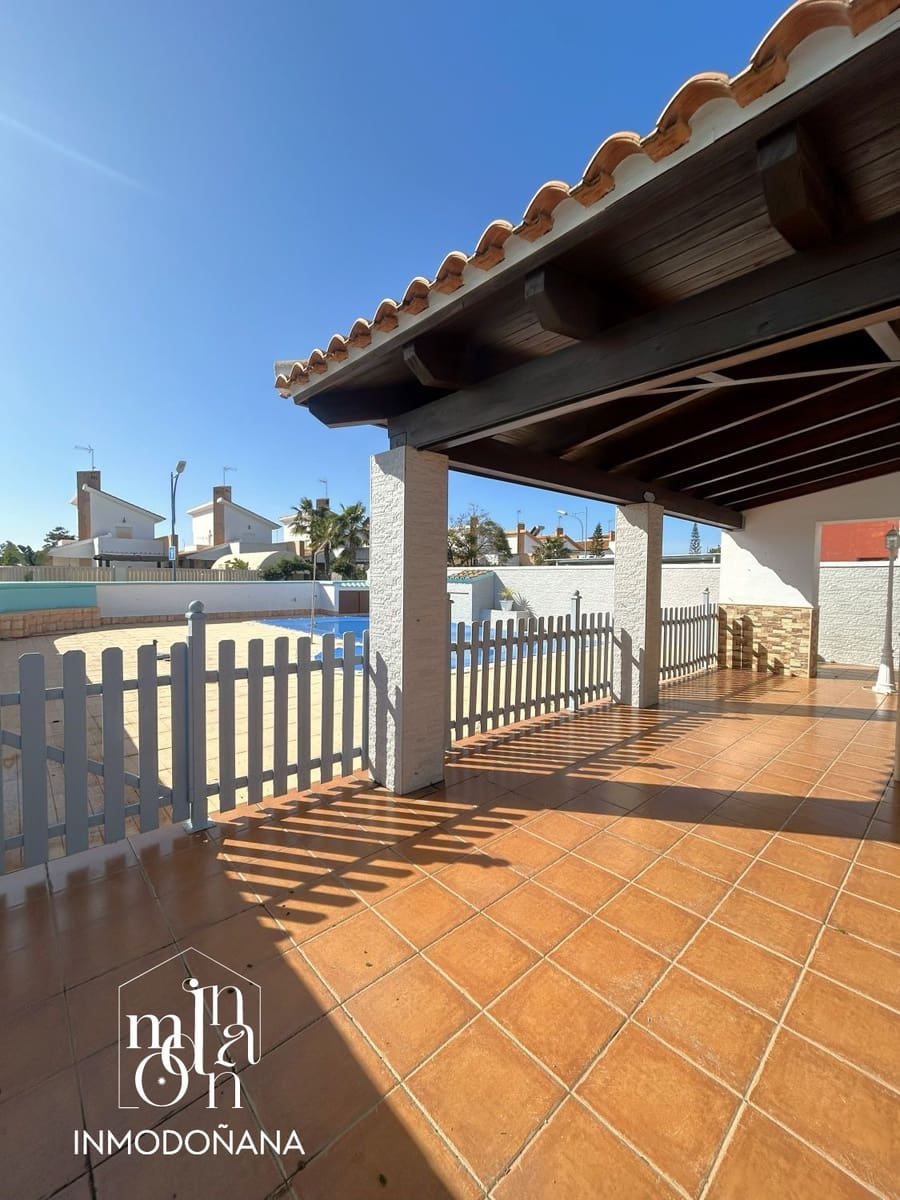 4 soveværelse Villa til salg i Matalascanas - € 350.000 (Ref: 7931780)