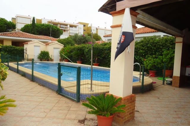 4 slaapkamer Villa te koop in Matalascañas, Almonte - € 497.500 (Ref: 7931789)