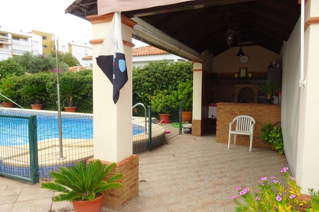 4 slaapkamer Villa te koop in Matalascañas, Almonte - € 497.500 (Ref: 7931789)