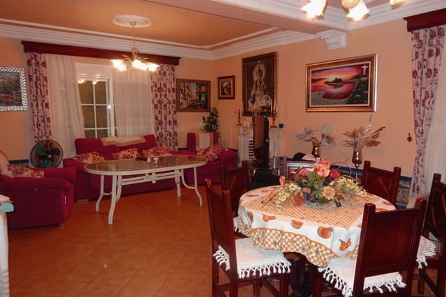 4 slaapkamer Villa te koop in Matalascañas, Almonte - € 497.500 (Ref: 7931789)