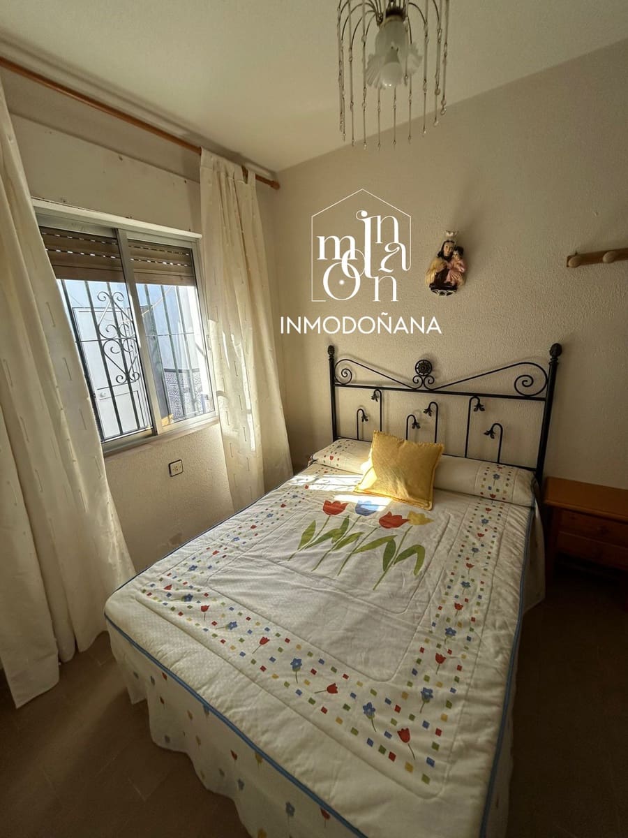 2 bedroom Semi-detached Villa for sale in Matalascanas - € 220,000 (Ref: 9622792)