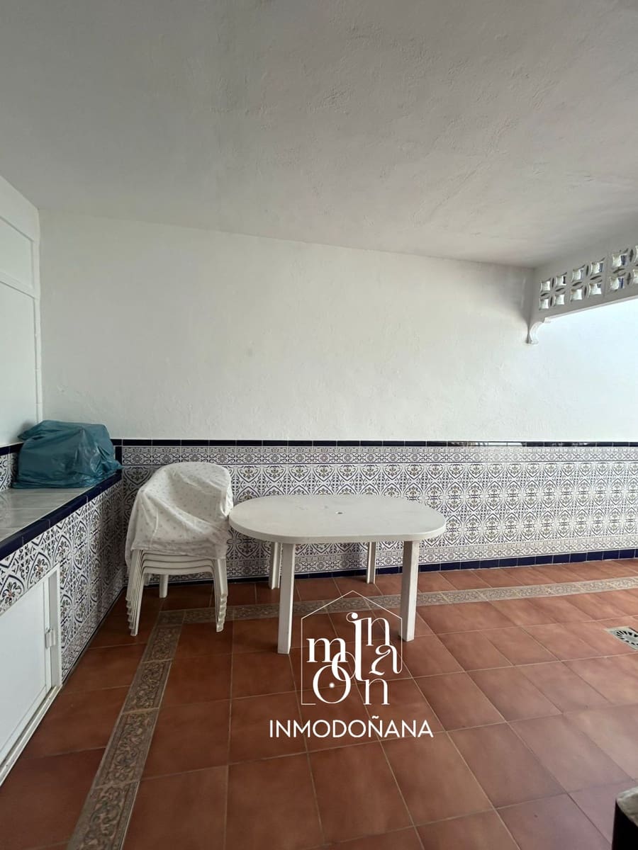 2 bedroom Semi-detached Villa for sale in Matalascanas - € 220,000 (Ref: 9622792)