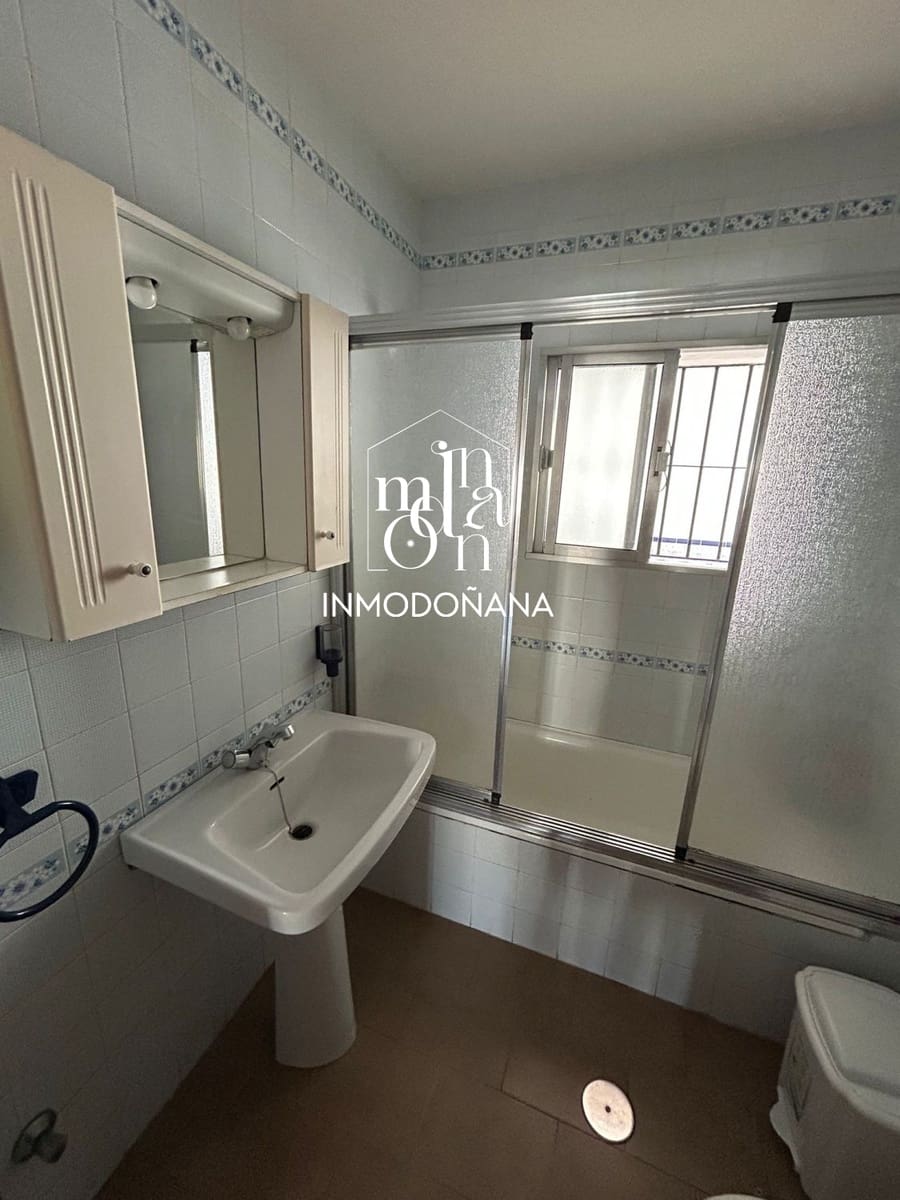 2 bedroom Semi-detached Villa for sale in Matalascanas - € 220,000 (Ref: 9622792)